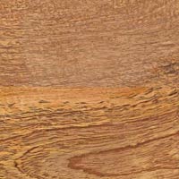 Muebles fabricados en madera de mango