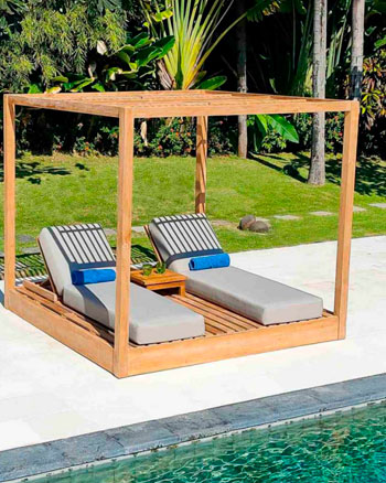 Manufacturer of deckchairs, lounge chairs and Balinese daybeds for garden